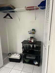 Private Studio in West Hialeah