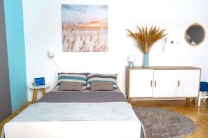 Spacious Studio Close to City Center l Washing Machine l Kitchen