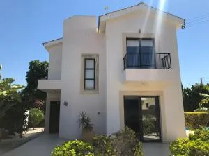 Villa Leon - Anarita