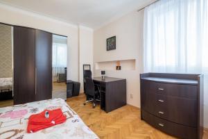 Very Central & Aristocratic 2 Bedroom Apartment with Air conditioning