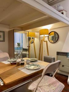 Cool trendy stylish studio with mezzanine in Recoleta