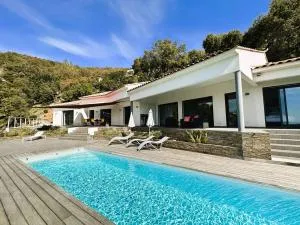 Villa Eden pour 8 personnes climatisée avec piscine chauffée et vue mer à La Londe-les-Maures - 科洛布里埃