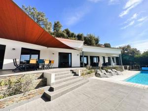 Villa Eden pour 8 personnes climatisée avec piscine chauffée et vue mer à La Londe-les-Maures