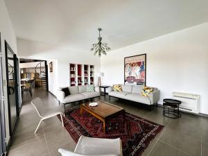 Villa Eden pour 8 personnes climatisée avec piscine chauffée et vue mer à La Londe-les-Maures