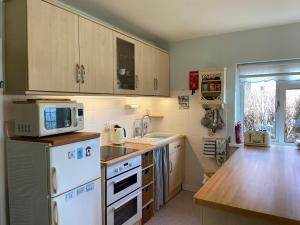 Sleepy Donkey Cottage