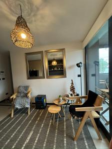 Depa con piscina frente al Lago Llanquihue y vista al volcán