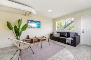 Beach Only Away 10 Min! Monthly Stay in Miami - North Bay Village