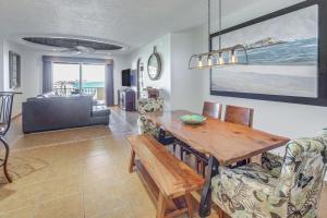 350 Sq Ft Balcony Oceanfront Puerto Peñasco Villa