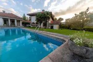 Rural Resort Cantabria - 阿尔戈尼奥斯