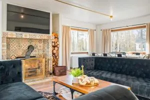 Acute Chalet - Cozy I Elegant I Serene - Pocono Summit Estates