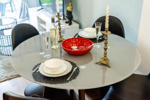 Zen Elegant Apartment in the Center of Athens