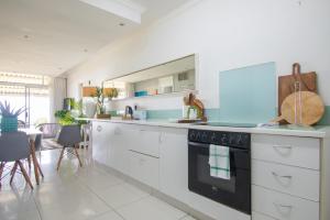 2 Bronze Bay Umhlanga Rocks Beachfront Apartment