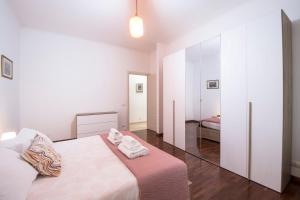 Gregory bright Apartment St Peters