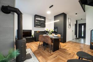 Dom Czarna Owca - Widok na góry, sauna - SpaceApart - 4hvězdičkové hotely ve městě Karpacz