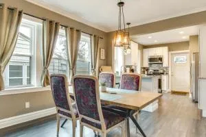 Pet-Friendly Family Apartment - Near NU Campus! - Morton Grove