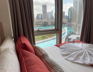 Direct Burj Khalifa & Fountain Views LUX 2BR