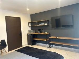 Vidrio Suites Col Americana