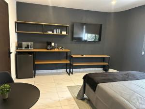 Vidrio Suites Col Americana