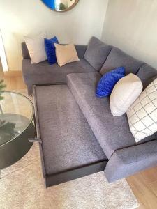 Acogedora partamento cerca de la embajada