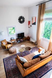 Elegant 2 bedroom triplex with parking Honfleur