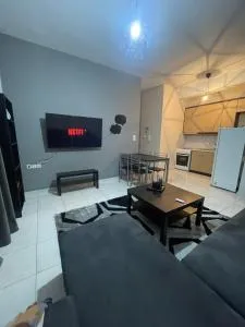 Urban House 3 Karditsa - 卡尔季察