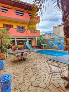 佩鲁伊比套房公寓酒店 - 伊塔尼亚恩