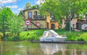 Ferienwohnung Mirow - 雷希林