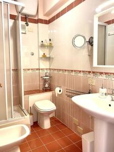 Golden Valley House 4-8 pax - box auto Metro B1 Conca Doro treno Val dAla