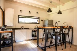 Casa Mariano - Casa en Bosque Peralta Ramos 4 PAX Con Parrilla - Hola Sur