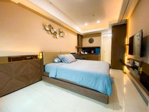 La Rosa II at Anderson Tower