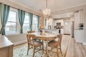 Family Apartment with Deck and Yard Near Northwestern - Morton Grove