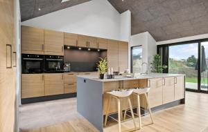 4 Bedroom Pet Friendly Home In Blokhus