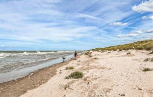 Appartements Cozy Apartment In Bray-Dunes With Wifi : photos des chambres