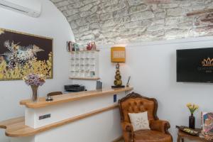 Bosa Queen House img15