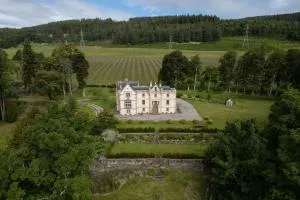 Assynt House - Exclusive Use Holiday House - Evanton