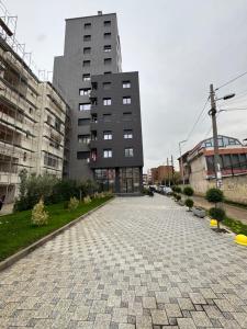Dennys Apartment Lincoln Center