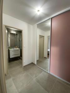 Appartements Appt 3P meuble refait a neuf : photos des chambres