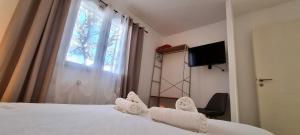 Villas L'Eden des Aspres Villa T4 avec Jardin : photos des chambres