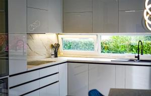 Beautiful Home In Klimno With Kitchen