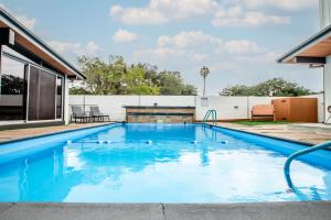Luxury on Ocean Drive - Sleeps 28