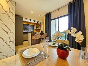 Centro 2 quartos 2 banheiros - alto padrao novo