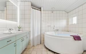 Holiday Home Hvide Sande 42