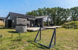Cozy Home In Ejstrupholm - Thyregod