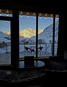 Grand Mountain Cottage