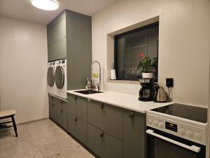 Egen del av modern villa i Kåge