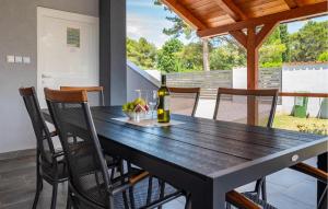 Stunning Apartment In Peroj With Wifi