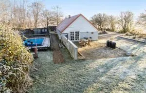 Pet Friendly Home In Karby - Heltborg