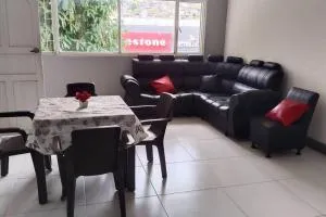 Apartamento amplio y Comodo En el Centro De Florencia - El Doncello