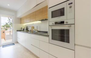 Gorgeous Home In Torre De La Horadada