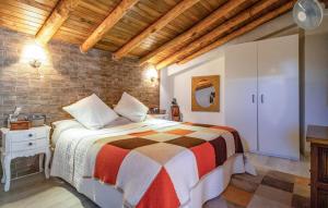 Awesome Home In Benadalid